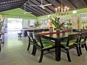 Paradise Beachfront Villas Rio Bueno ภายนอก รูปภาพ